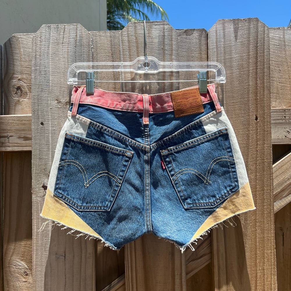 Levi’s 501 Cut Off Shorts